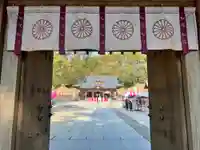 都農神社の山門・神門