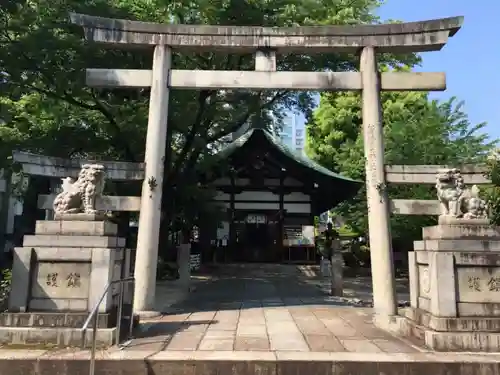 三輪神社の鳥居