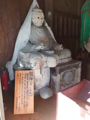 碓氷峠熊野神社の像