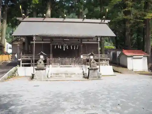 奥氷川神社の本殿・本堂