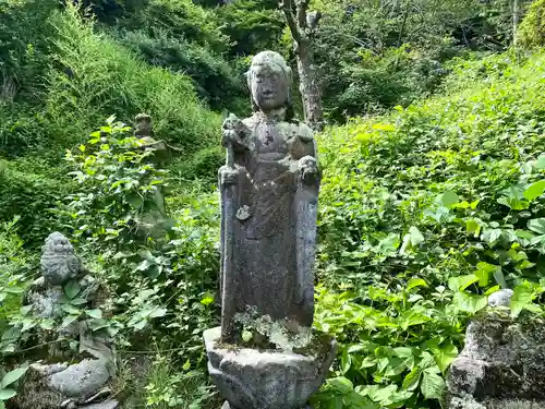 大湯薬師堂(長野県)