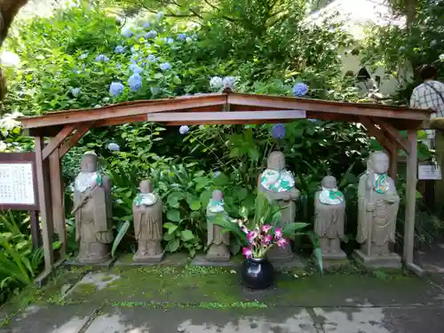 明月院の地蔵