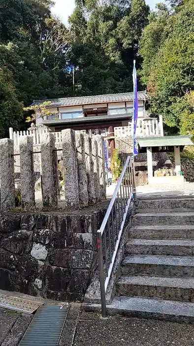 平群神社の建物その他