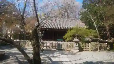 高徳院の山門・神門