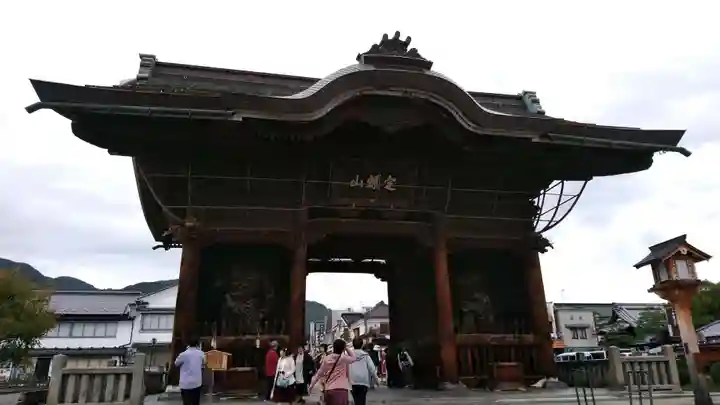 善光寺の山門・神門