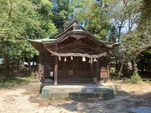 竈神社の本殿