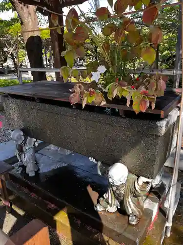 西新井大師総持寺の手水舎