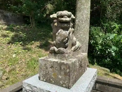 山神社の狛犬