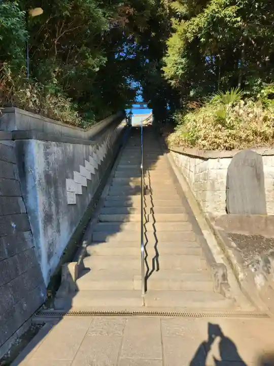 赤羽八幡神社の{uncategorized: "未分類", other: "その他", undefined: "問題あり", building: "その他建物", grave: "お墓", sacred_gate: "鳥居", guardian: "狛犬", statue: "像", buddha: "仏像", history: "歴史", nature: "自然", garden: "庭園", animal: "動物", pagoda: "塔", temizu: "手水舎", mountain_gate: "山門・神門", sanctuary: "本殿・本堂", subordinate: "末社・摂社", art: "芸術", scenery: "景色", jizo: "地蔵", ema: "絵馬", goshuin: "御朱印", omikuji: "おみくじ", items: "授与品その他", amulet: "お守り", goshuincho: "御朱印帳", eats: "食事", festival: "お祭り", votive_dance: "神楽", shichigosan: "七五三参", wedding: "結婚式", experience: "体験その他", initially: "初詣", around: "周辺", anti_infection: "感染症対策"}