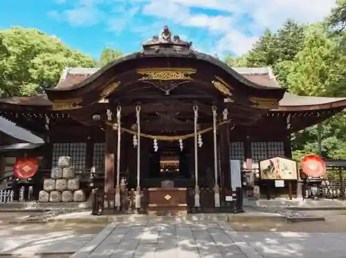 武田神社の本殿・本堂
