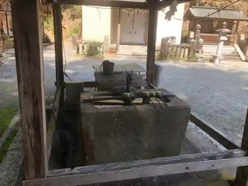 大水上神社の手水