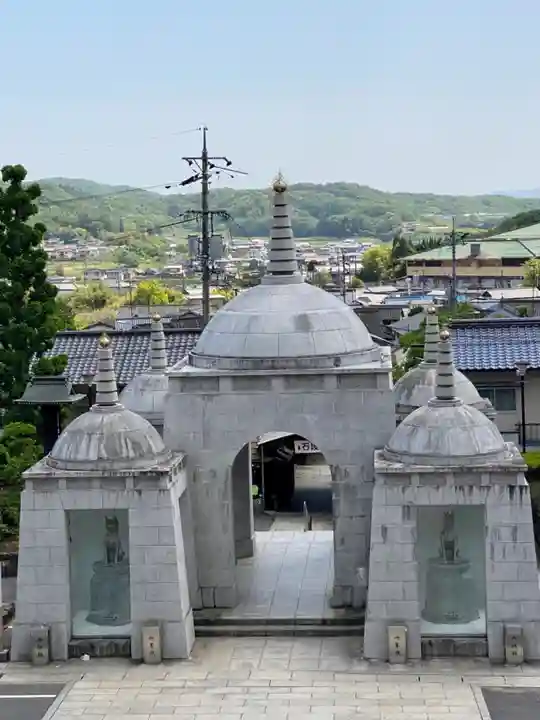 最上稲荷山妙教寺(岡山県)