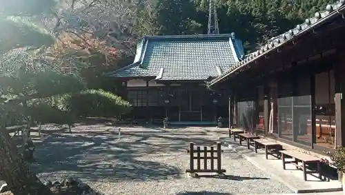 雲澤寺の本殿