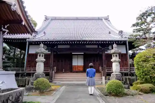 真成寺の本殿・本堂