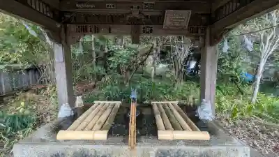 今市瀧尾神社の{uncategorized: "未分類", other: "その他", undefined: "問題あり", building: "その他建物", grave: "お墓", sacred_gate: "鳥居", guardian: "狛犬", statue: "像", buddha: "仏像", history: "歴史", nature: "自然", garden: "庭園", animal: "動物", pagoda: "塔", temizu: "手水舎", mountain_gate: "山門・神門", sanctuary: "本殿・本堂", subordinate: "末社・摂社", art: "芸術", scenery: "景色", jizo: "地蔵", ema: "絵馬", goshuin: "御朱印", omikuji: "おみくじ", items: "授与品その他", amulet: "お守り", goshuincho: "御朱印帳", eats: "食事", festival: "お祭り", votive_dance: "神楽", shichigosan: "七五三参", wedding: "結婚式", experience: "体験その他", initially: "初詣", around: "周辺", anti_infection: "感染症対策"}