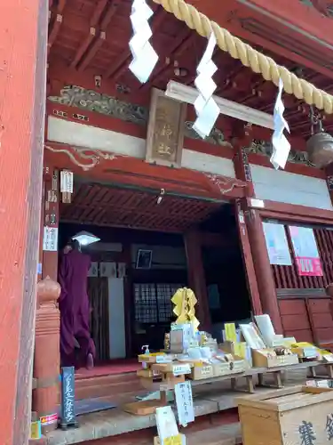 聖神社の本殿