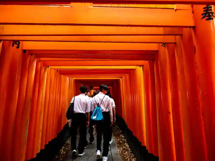 伏見稲荷大社の{uncategorized: "未分類", other: "その他", undefined: "問題あり", building: "その他建物", grave: "お墓", sacred_gate: "鳥居", guardian: "狛犬", statue: "像", buddha: "仏像", history: "歴史", nature: "自然", garden: "庭園", animal: "動物", pagoda: "塔", temizu: "手水舎", mountain_gate: "山門・神門", sanctuary: "本殿・本堂", subordinate: "末社・摂社", art: "芸術", scenery: "景色", jizo: "地蔵", ema: "絵馬", goshuin: "御朱印", omikuji: "おみくじ", items: "授与品その他", amulet: "お守り", goshuincho: "御朱印帳", eats: "食事", festival: "お祭り", votive_dance: "神楽", shichigosan: "七五三参", wedding: "結婚式", experience: "体験その他", initially: "初詣", around: "周辺", anti_infection: "感染症対策"}