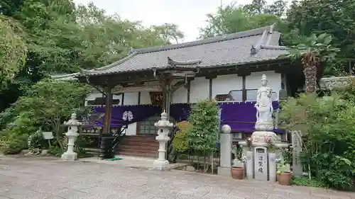 天麟院の本殿・本堂