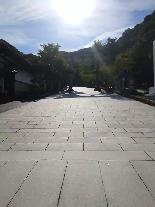 伊奈波神社の鳥居