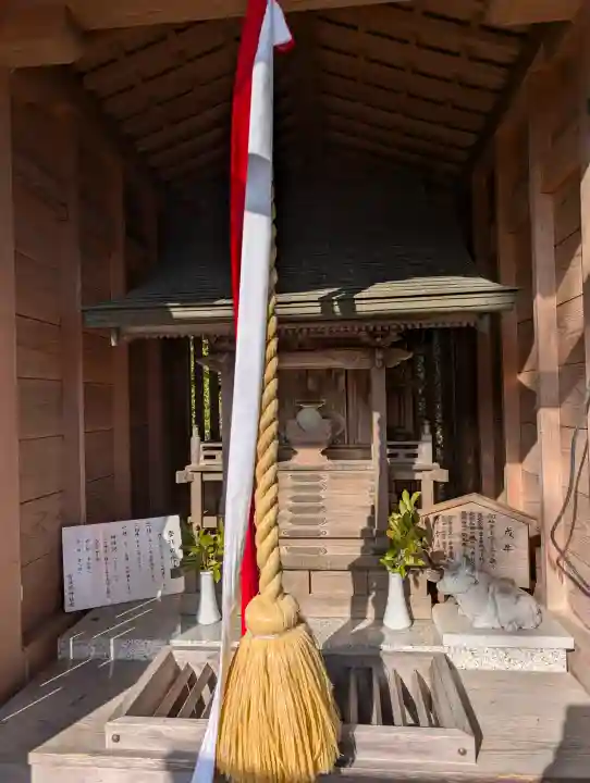 愛宕神社の{uncategorized: "未分類", other: "その他", undefined: "問題あり", building: "その他建物", grave: "お墓", sacred_gate: "鳥居", guardian: "狛犬", statue: "像", buddha: "仏像", history: "歴史", nature: "自然", garden: "庭園", animal: "動物", pagoda: "塔", temizu: "手水舎", mountain_gate: "山門・神門", sanctuary: "本殿・本堂", subordinate: "末社・摂社", art: "芸術", scenery: "景色", jizo: "地蔵", ema: "絵馬", goshuin: "御朱印", omikuji: "おみくじ", items: "授与品その他", amulet: "お守り", goshuincho: "御朱印帳", eats: "食事", festival: "お祭り", votive_dance: "神楽", shichigosan: "七五三参", wedding: "結婚式", experience: "体験その他", initially: "初詣", around: "周辺", anti_infection: "感染症対策"}