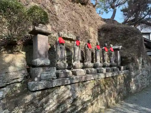 稱名寺（称名寺）の{uncategorized: "未分類", other: "その他", undefined: "問題あり", building: "その他建物", grave: "お墓", sacred_gate: "鳥居", guardian: "狛犬", statue: "像", buddha: "仏像", history: "歴史", nature: "自然", garden: "庭園", animal: "動物", pagoda: "塔", temizu: "手水舎", mountain_gate: "山門・神門", sanctuary: "本殿・本堂", subordinate: "末社・摂社", art: "芸術", scenery: "景色", jizo: "地蔵", ema: "絵馬", goshuin: "御朱印", omikuji: "おみくじ", items: "授与品その他", amulet: "お守り", goshuincho: "御朱印帳", eats: "食事", festival: "お祭り", votive_dance: "神楽", shichigosan: "七五三参", wedding: "結婚式", experience: "体験その他", initially: "初詣", around: "周辺", anti_infection: "感染症対策"}