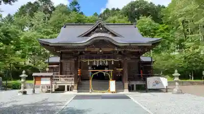 義經神社の本殿・本堂