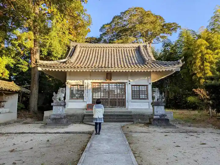 篠田神社の本殿・本堂