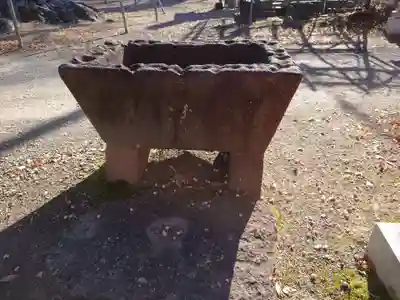 科野大宮社の手水舎