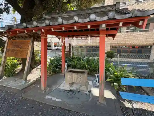 三之御前社の{uncategorized: "未分類", other: "その他", undefined: "問題あり", building: "その他建物", grave: "お墓", sacred_gate: "鳥居", guardian: "狛犬", statue: "像", buddha: "仏像", history: "歴史", nature: "自然", garden: "庭園", animal: "動物", pagoda: "塔", temizu: "手水舎", mountain_gate: "山門・神門", sanctuary: "本殿・本堂", subordinate: "末社・摂社", art: "芸術", scenery: "景色", jizo: "地蔵", ema: "絵馬", goshuin: "御朱印", omikuji: "おみくじ", items: "授与品その他", amulet: "お守り", goshuincho: "御朱印帳", eats: "食事", festival: "お祭り", votive_dance: "神楽", shichigosan: "七五三参", wedding: "結婚式", experience: "体験その他", initially: "初詣", around: "周辺", anti_infection: "感染症対策"}