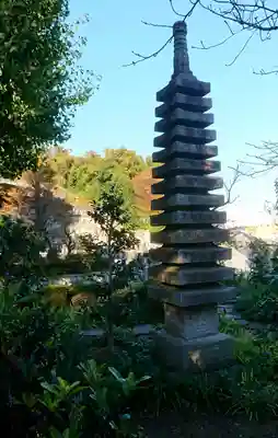 横浜 西方寺の塔