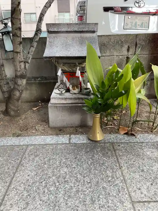荒熊稲荷神社の末社・摂社