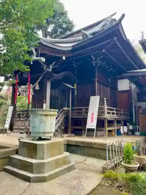 上高田氷川神社の{uncategorized: "未分類", other: "その他", undefined: "問題あり", building: "その他建物", grave: "お墓", sacred_gate: "鳥居", guardian: "狛犬", statue: "像", buddha: "仏像", history: "歴史", nature: "自然", garden: "庭園", animal: "動物", pagoda: "塔", temizu: "手水舎", mountain_gate: "山門・神門", sanctuary: "本殿・本堂", subordinate: "末社・摂社", art: "芸術", scenery: "景色", jizo: "地蔵", ema: "絵馬", goshuin: "御朱印", omikuji: "おみくじ", items: "授与品その他", amulet: "お守り", goshuincho: "御朱印帳", eats: "食事", festival: "お祭り", votive_dance: "神楽", shichigosan: "七五三参", wedding: "結婚式", experience: "体験その他", initially: "初詣", around: "周辺", anti_infection: "感染症対策"}