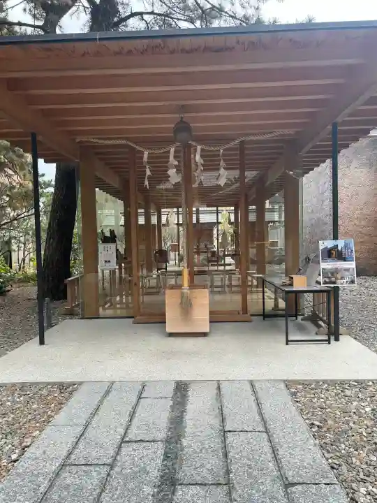 鳥飼八幡宮の{uncategorized: "未分類", other: "その他", undefined: "問題あり", building: "その他建物", grave: "お墓", sacred_gate: "鳥居", guardian: "狛犬", statue: "像", buddha: "仏像", history: "歴史", nature: "自然", garden: "庭園", animal: "動物", pagoda: "塔", temizu: "手水舎", mountain_gate: "山門・神門", sanctuary: "本殿・本堂", subordinate: "末社・摂社", art: "芸術", scenery: "景色", jizo: "地蔵", ema: "絵馬", goshuin: "御朱印", omikuji: "おみくじ", items: "授与品その他", amulet: "お守り", goshuincho: "御朱印帳", eats: "食事", festival: "お祭り", votive_dance: "神楽", shichigosan: "七五三参", wedding: "結婚式", experience: "体験その他", initially: "初詣", around: "周辺", anti_infection: "感染症対策"}