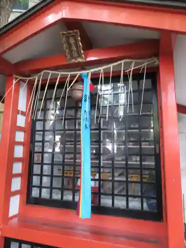 五柱五成神社の末社・摂社