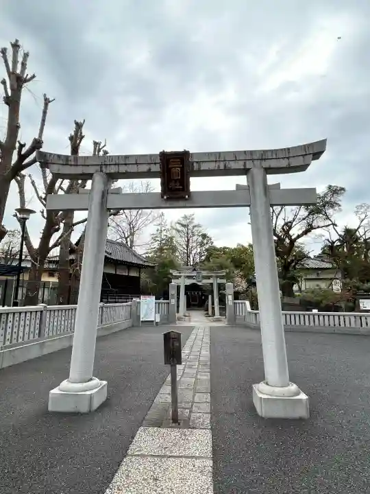 三囲神社(東京都)