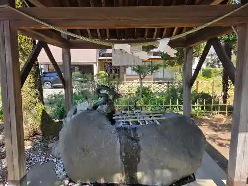 鵜坂神社の{uncategorized: "未分類", other: "その他", undefined: "問題あり", building: "その他建物", grave: "お墓", sacred_gate: "鳥居", guardian: "狛犬", statue: "像", buddha: "仏像", history: "歴史", nature: "自然", garden: "庭園", animal: "動物", pagoda: "塔", temizu: "手水舎", mountain_gate: "山門・神門", sanctuary: "本殿・本堂", subordinate: "末社・摂社", art: "芸術", scenery: "景色", jizo: "地蔵", ema: "絵馬", goshuin: "御朱印", omikuji: "おみくじ", items: "授与品その他", amulet: "お守り", goshuincho: "御朱印帳", eats: "食事", festival: "お祭り", votive_dance: "神楽", shichigosan: "七五三参", wedding: "結婚式", experience: "体験その他", initially: "初詣", around: "周辺", anti_infection: "感染症対策"}