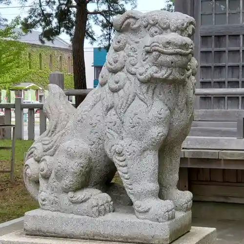 豊川稲荷神社の狛犬