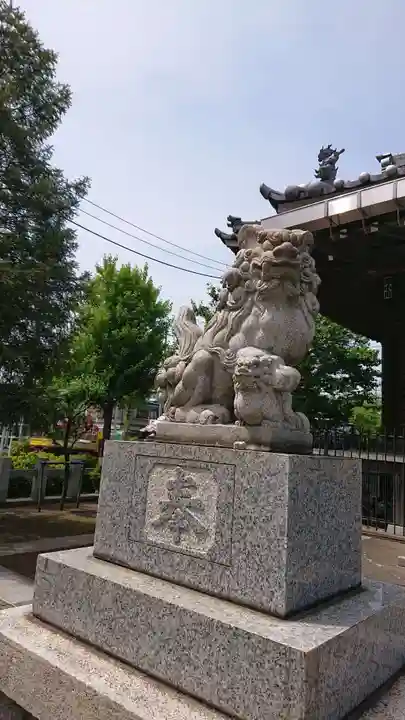新城神社の狛犬