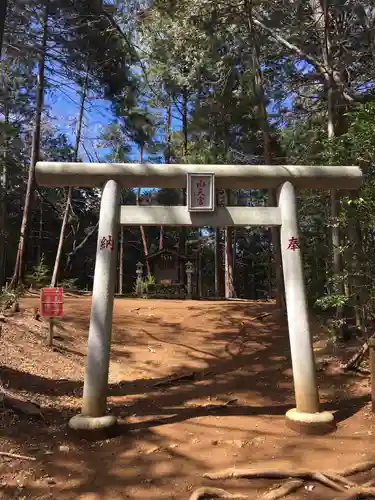 高麗神社の鳥居