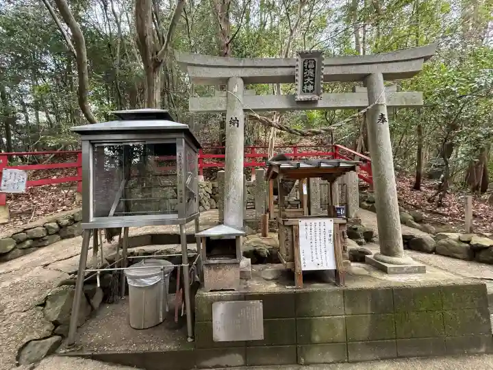 宝山寺の{uncategorized: "未分類", other: "その他", undefined: "問題あり", building: "その他建物", grave: "お墓", sacred_gate: "鳥居", guardian: "狛犬", statue: "像", buddha: "仏像", history: "歴史", nature: "自然", garden: "庭園", animal: "動物", pagoda: "塔", temizu: "手水舎", mountain_gate: "山門・神門", sanctuary: "本殿・本堂", subordinate: "末社・摂社", art: "芸術", scenery: "景色", jizo: "地蔵", ema: "絵馬", goshuin: "御朱印", omikuji: "おみくじ", items: "授与品その他", amulet: "お守り", goshuincho: "御朱印帳", eats: "食事", festival: "お祭り", votive_dance: "神楽", shichigosan: "七五三参", wedding: "結婚式", experience: "体験その他", initially: "初詣", around: "周辺", anti_infection: "感染症対策"}