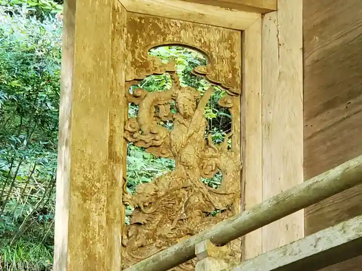 追手神社の芸術