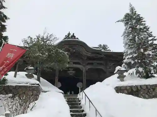 成相寺の本殿・本堂