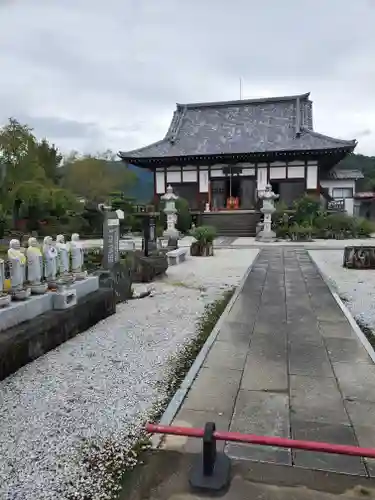 多宝寺の本殿