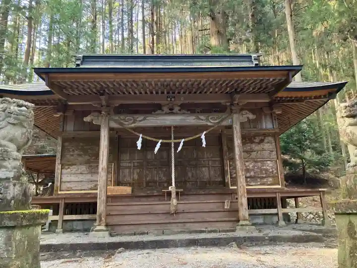 賀蘇山神社の{uncategorized: "未分類", other: "その他", undefined: "問題あり", building: "その他建物", grave: "お墓", sacred_gate: "鳥居", guardian: "狛犬", statue: "像", buddha: "仏像", history: "歴史", nature: "自然", garden: "庭園", animal: "動物", pagoda: "塔", temizu: "手水舎", mountain_gate: "山門・神門", sanctuary: "本殿・本堂", subordinate: "末社・摂社", art: "芸術", scenery: "景色", jizo: "地蔵", ema: "絵馬", goshuin: "御朱印", omikuji: "おみくじ", items: "授与品その他", amulet: "お守り", goshuincho: "御朱印帳", eats: "食事", festival: "お祭り", votive_dance: "神楽", shichigosan: "七五三参", wedding: "結婚式", experience: "体験その他", initially: "初詣", around: "周辺", anti_infection: "感染症対策"}