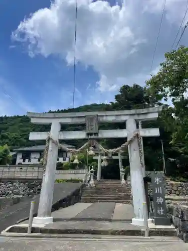氷川神社の{uncategorized: "未分類", other: "その他", undefined: "問題あり", building: "その他建物", grave: "お墓", sacred_gate: "鳥居", guardian: "狛犬", statue: "像", buddha: "仏像", history: "歴史", nature: "自然", garden: "庭園", animal: "動物", pagoda: "塔", temizu: "手水舎", mountain_gate: "山門・神門", sanctuary: "本殿・本堂", subordinate: "末社・摂社", art: "芸術", scenery: "景色", jizo: "地蔵", ema: "絵馬", goshuin: "御朱印", omikuji: "おみくじ", items: "授与品その他", amulet: "お守り", goshuincho: "御朱印帳", eats: "食事", festival: "お祭り", votive_dance: "神楽", shichigosan: "七五三参", wedding: "結婚式", experience: "体験その他", initially: "初詣", around: "周辺", anti_infection: "感染症対策"}
