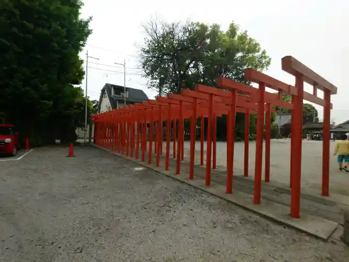 箭弓稲荷神社の{uncategorized: "未分類", other: "その他", undefined: "問題あり", building: "その他建物", grave: "お墓", sacred_gate: "鳥居", guardian: "狛犬", statue: "像", buddha: "仏像", history: "歴史", nature: "自然", garden: "庭園", animal: "動物", pagoda: "塔", temizu: "手水舎", mountain_gate: "山門・神門", sanctuary: "本殿・本堂", subordinate: "末社・摂社", art: "芸術", scenery: "景色", jizo: "地蔵", ema: "絵馬", goshuin: "御朱印", omikuji: "おみくじ", items: "授与品その他", amulet: "お守り", goshuincho: "御朱印帳", eats: "食事", festival: "お祭り", votive_dance: "神楽", shichigosan: "七五三参", wedding: "結婚式", experience: "体験その他", initially: "初詣", around: "周辺", anti_infection: "感染症対策"}