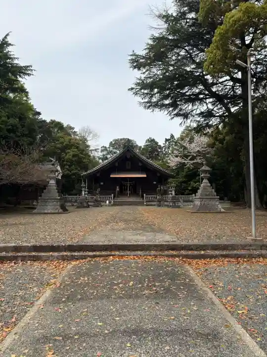 御津神社の{uncategorized: "未分類", other: "その他", undefined: "問題あり", building: "その他建物", grave: "お墓", sacred_gate: "鳥居", guardian: "狛犬", statue: "像", buddha: "仏像", history: "歴史", nature: "自然", garden: "庭園", animal: "動物", pagoda: "塔", temizu: "手水舎", mountain_gate: "山門・神門", sanctuary: "本殿・本堂", subordinate: "末社・摂社", art: "芸術", scenery: "景色", jizo: "地蔵", ema: "絵馬", goshuin: "御朱印", omikuji: "おみくじ", items: "授与品その他", amulet: "お守り", goshuincho: "御朱印帳", eats: "食事", festival: "お祭り", votive_dance: "神楽", shichigosan: "七五三参", wedding: "結婚式", experience: "体験その他", initially: "初詣", around: "周辺", anti_infection: "感染症対策"}