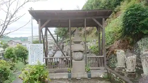 眞珠院の塔