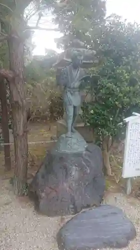 今市報徳二宮神社の像