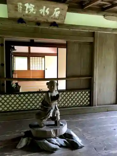 高山寺の像